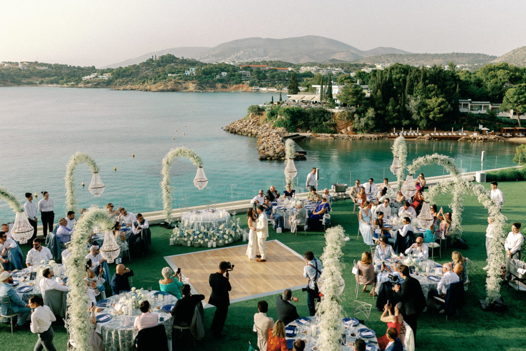 Elegant romantic wedding in Athens - First dance